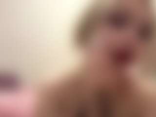 ReneeDinuzzo's Live Sex Cam Show