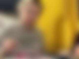 Live cam show with ReneeDinuzzo - Moaning on Camsoda Late Night