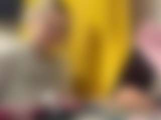 Live cam show with ReneeDinuzzo - Blonde Hair on TeamSkeetLive