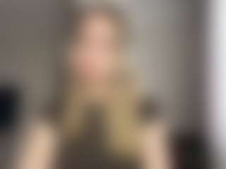 Live cam show with Eni - Big Tits on livesuperchat.net
