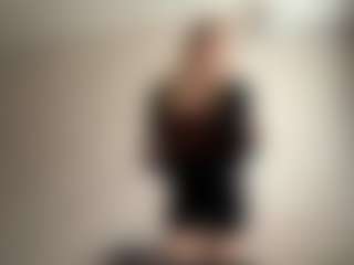 Live cam show with Eni - Asshole on CamClone