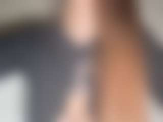 Live cam show with ShonaBafford - Blue Eyes on livesuperchat.net