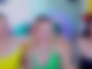 SuccesCheriesss's Live Sex Cam Show