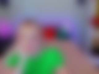 SuccesCheriesss's Live Sex Cam Show