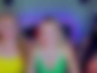 Live cam show with SuccesCheriesss - Deepthroat on Milfs Live