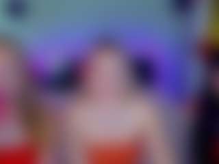 Live cam show with SuccesCheriesss - Small Tits on livesuperchat.net
