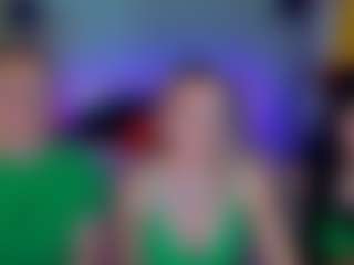 Live cam show with SuccesCheriesss - Brown Hair on Hubzter Live