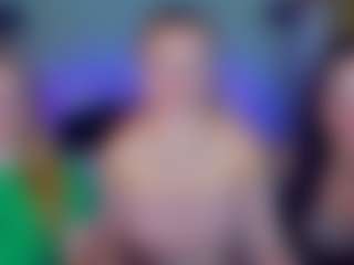 SuccesCheriesss's Live Sex Cam Show