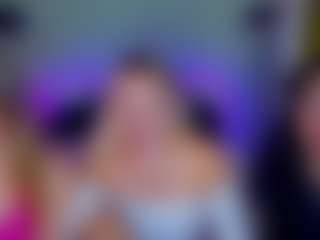 SuccesCheriesss's Live Sex Cam Show