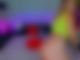 SuccesCheriesss's Live Sex Cam Show