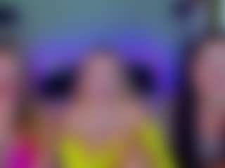 Live-camshow met SuccesCheriesss - Tease op Camsoda