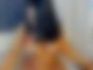 Live cam show with SweetMonique - Naturaleza on liverealitysex.com