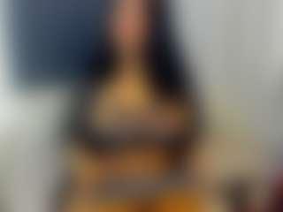 Live cam show with SweetMonique - Strip on crypto-cams