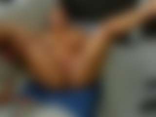 zoesamara's Live Sex Cam Show