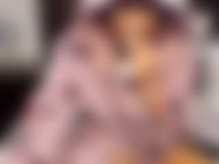 Live cam show with Bubbly-Annie07 - Black Small Tits on SinfulBabes