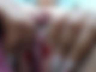 gretamilan's Live Sex Cam Show