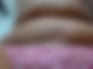 gretamilan's Live Sex Cam Show