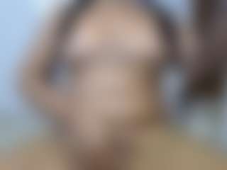 gretamilan's Live Sex Cam Show