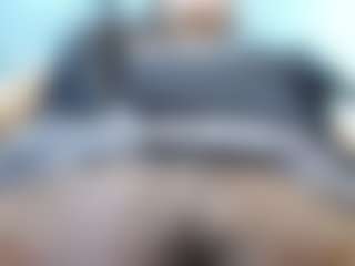 gretamilan's Live Sex Cam Show