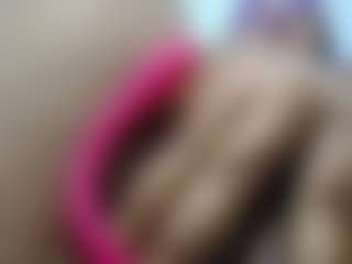 gretamilan's Live Sex Cam Show