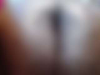 gretamilan's Live Sex Cam Show