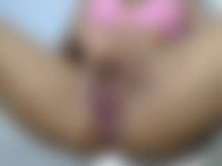 Live cam show with gretamilan - Ass Bouncing on Camsoda