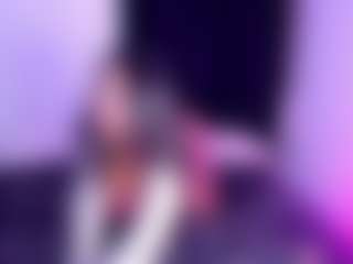 MiaLens's Live Sex Cam Show