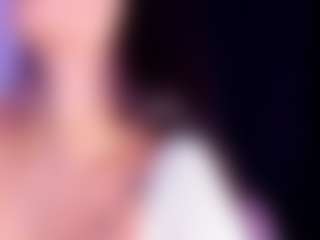 MiaLens's Live Sex Cam Show