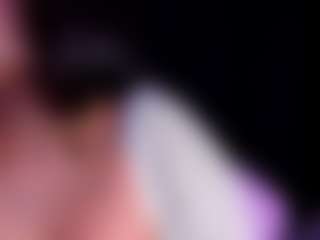 MiaLens's Live Sex Cam Show