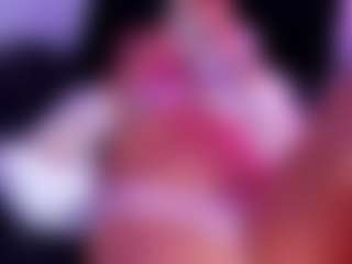 MiaLens's Live Sex Cam Show