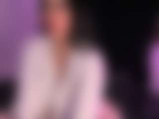 MiaLens's Live Sex Cam Show