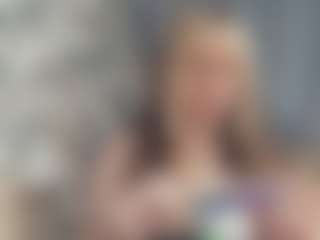 Live cam show with RevaLaflin - New Toys on AdultVida.com