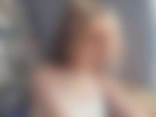 Live cam show with RevaLaflin - New Blowjob on Dare Cams