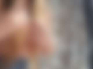 Live cam show with RevaLaflin - Blue Eyes on Chatstar