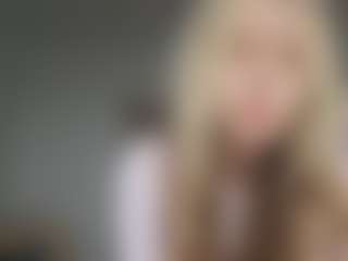 Live cam show with RevaLaflin - Nipple Piercings on nudelive.tv