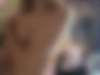Live cam show with RevaLaflin - Skinny on Camsoda