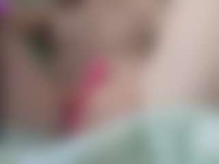 Live cam show with RevaLaflin - Nipple Piercings on Camiplay Live