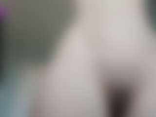 Live cam show with RevaLaflin - Nipple Piercings on madthumbs