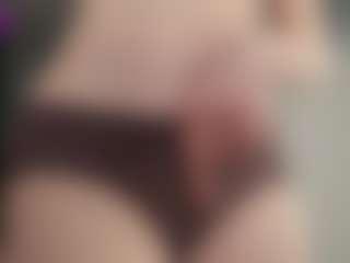 Live cam show with RevaLaflin - Blue Eyes on TeamSkeetLive