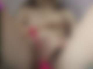 Live cam show with RevaLaflin - Skinny on Camsoda