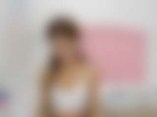 Live cam show with sofia-marttinez9 - Oil on Instabang