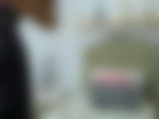 Live cam show with sofia-marttinez9 - Facial on xfollow cams