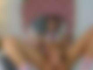 Live cam show with sofia-marttinez9 - Oil on StripNow