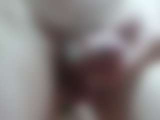 Live cam show with 01elnene01 - Brown Eyes on madthumbs