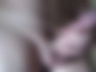 Live cam show with 01elnene01 - No Smoking on Cam Slut