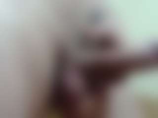 Live cam show with 01elnene01 - Tease on Cam Slut