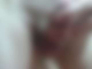 Live cam show with 01elnene01 - Dildo on Gym Cam Girls