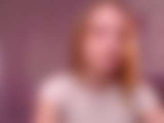 Live cam show with Adria-Arjonaa - Flashing on AdultVida.com