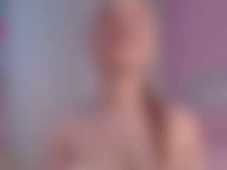 Adria-Arjonaa's Live Sex Cam Show