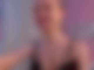 Adria-Arjonaa's Live Sex Cam Show
